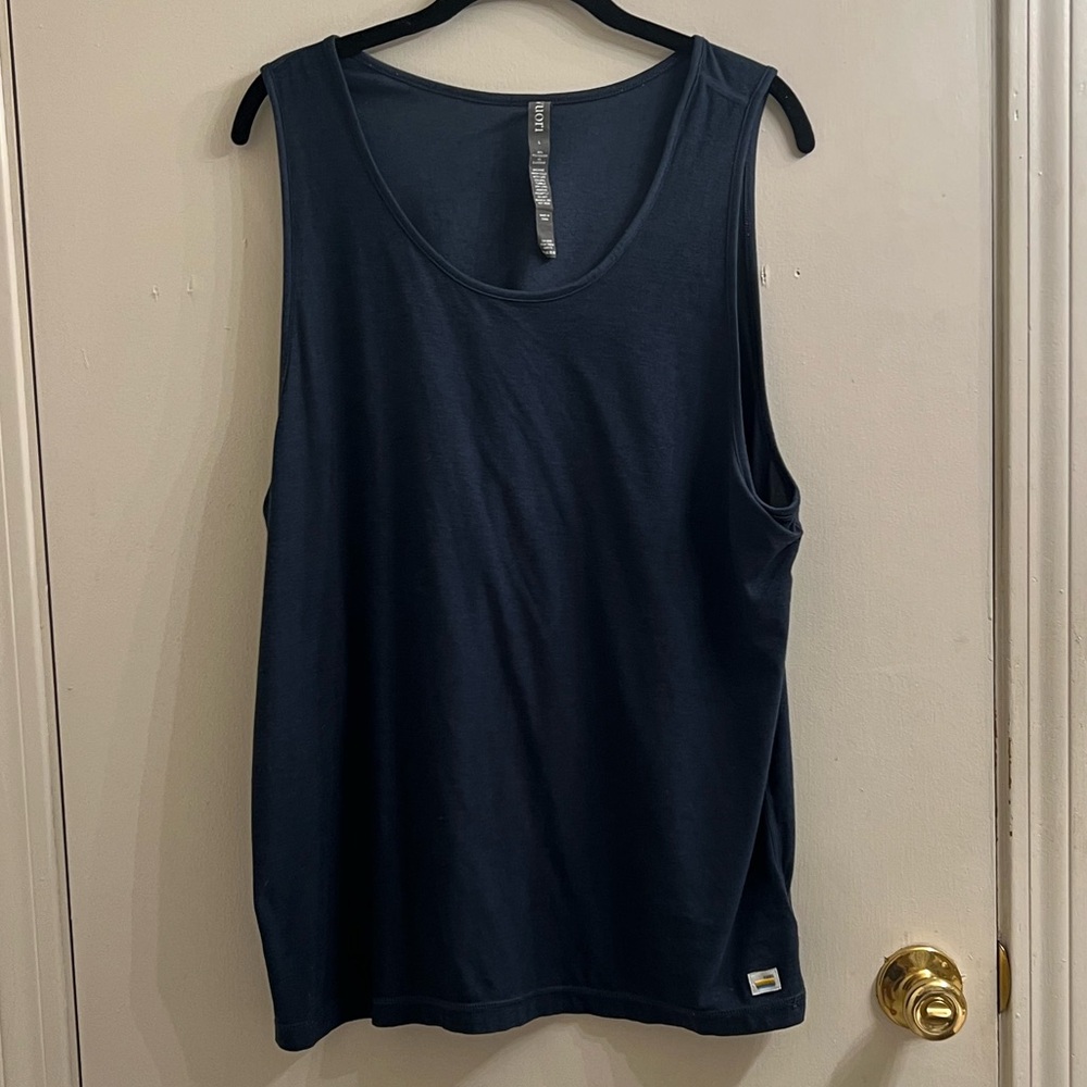 Vuori Navy Heather Strato Tech Tank